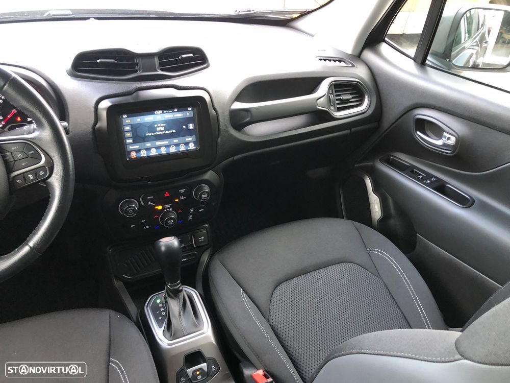 Jeep Renegade 1.3 T Limited DCT - 32