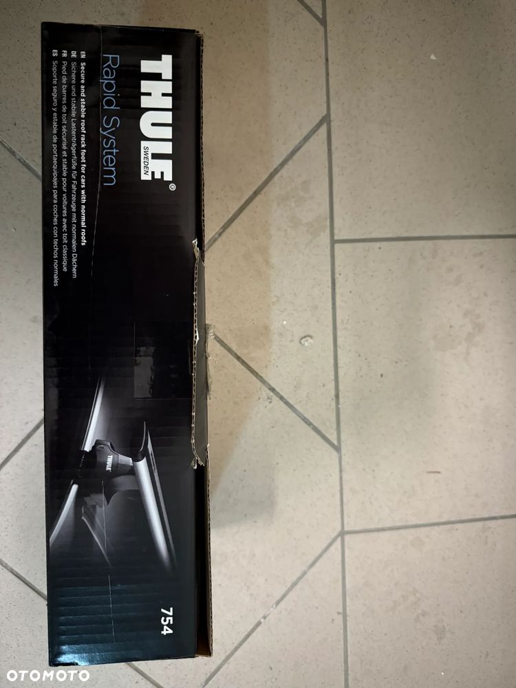 Thule do Toyota Avensis III (2009-) kompletny system bagażnika - sedan - 4