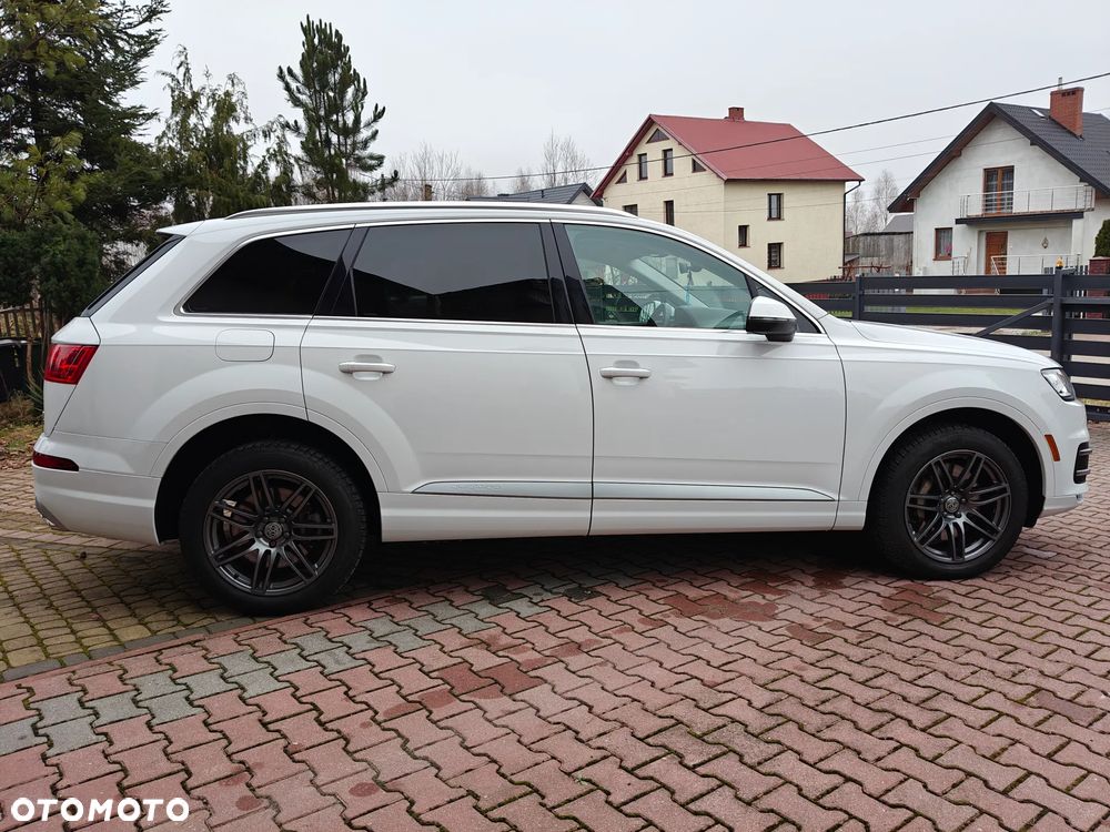 Audi Q7 - 7