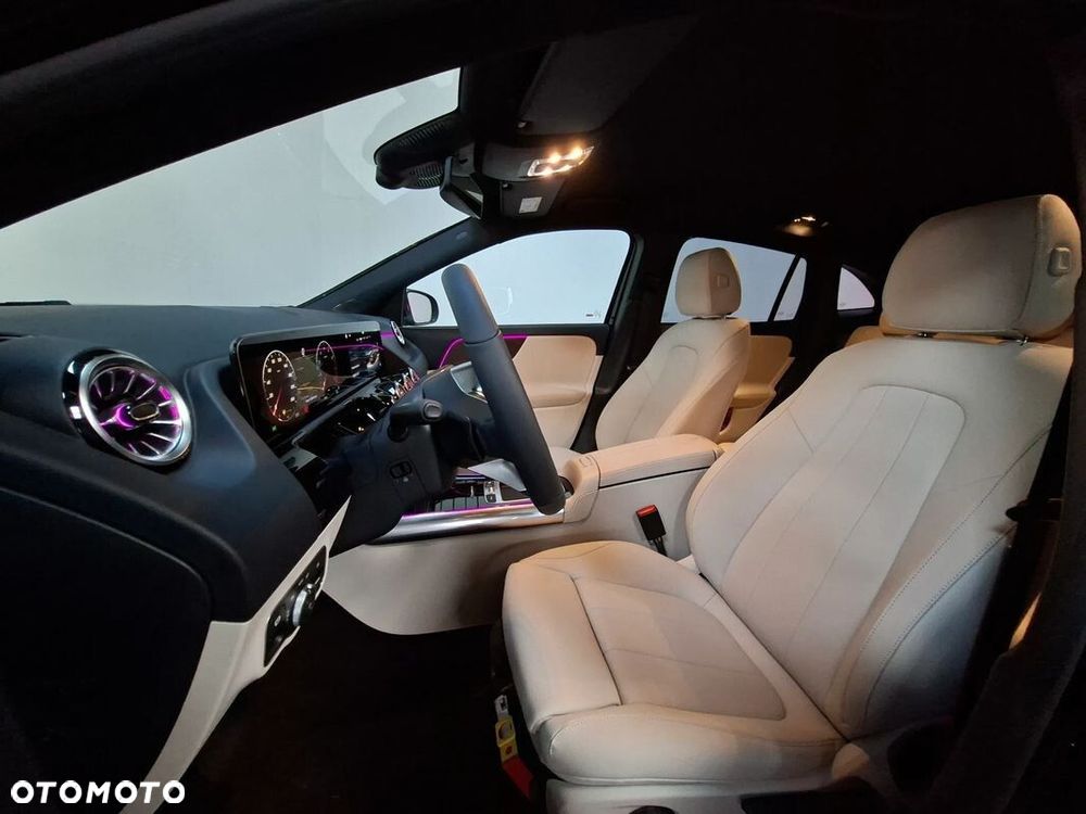 Mercedes-Benz GLA 200 Progressive - 11