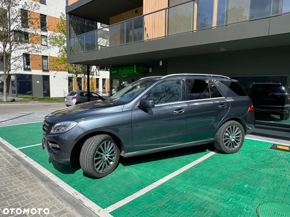 Mercedes-Benz ML 350 BlueTEC 4MATIC 7G-TRONIC Edition 1 - 6