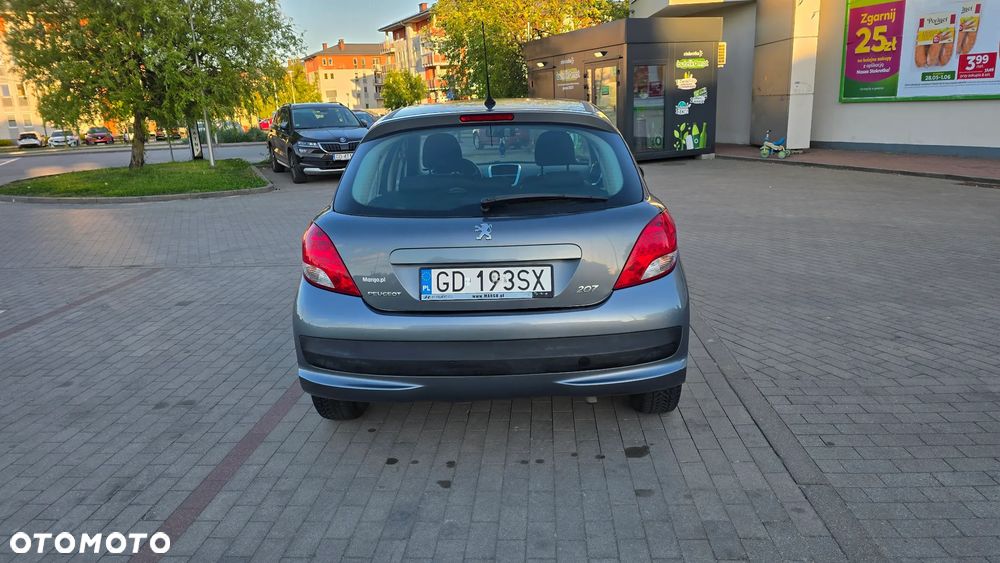 Peugeot 207 - 4