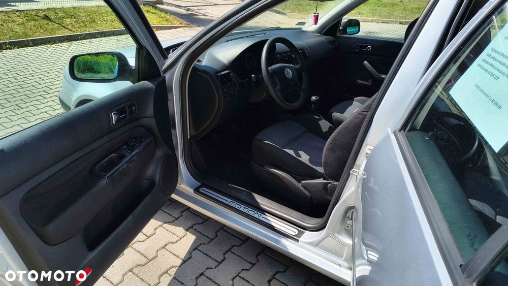 Volkswagen Golf - 20