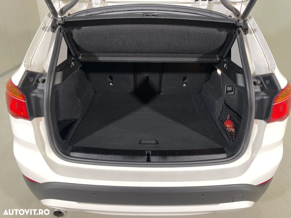BMW X1 sDrive18i Aut. Advantage - 13