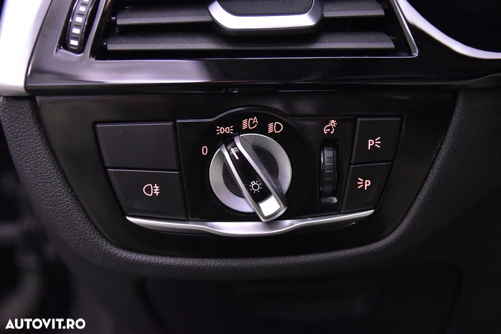 BMW Seria 5 520i AT - 15