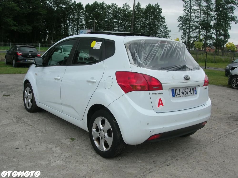 Kia Venga - 6