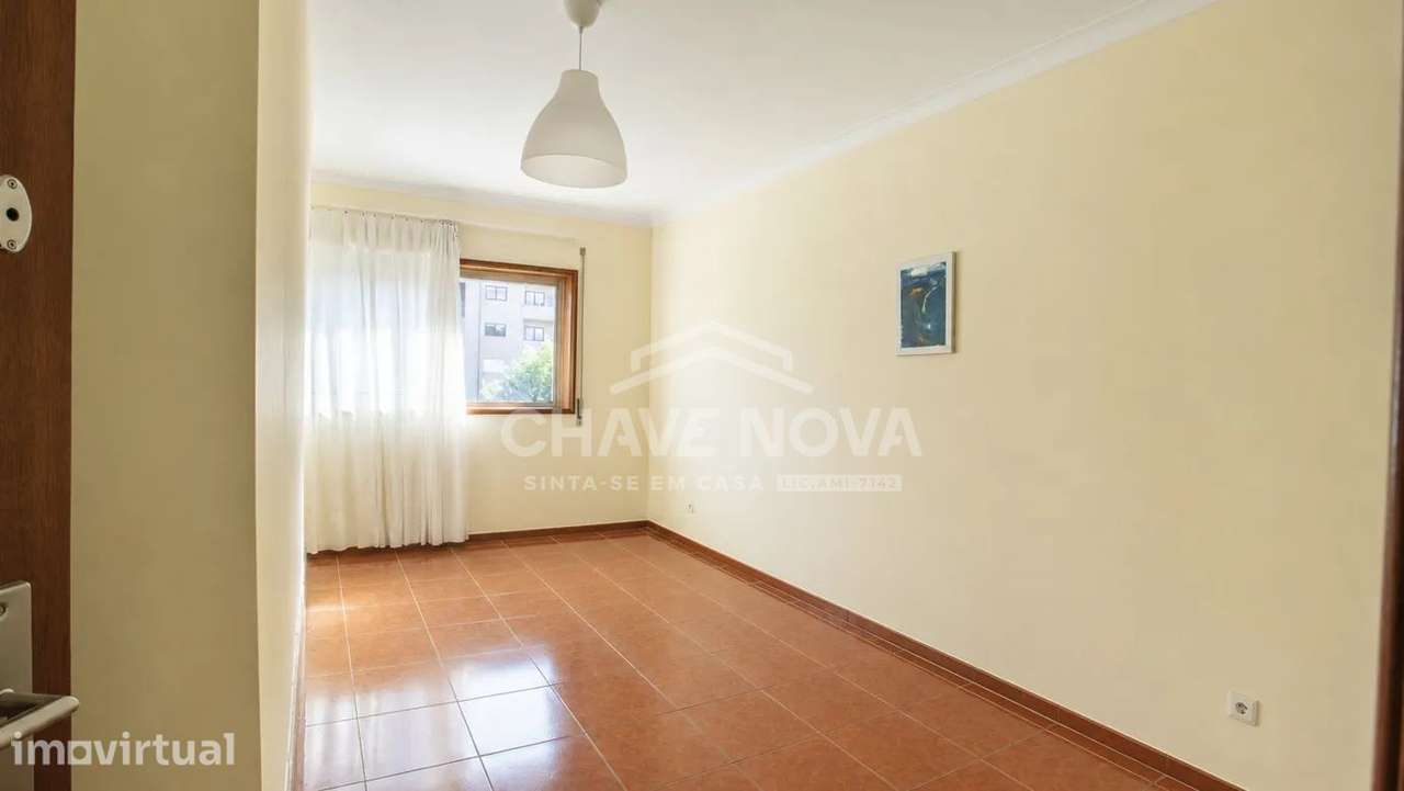 Apartamento T2+1 próximo à Estação de Metro (Vila Nova de Gaia) - Grande imagem: 3/13
