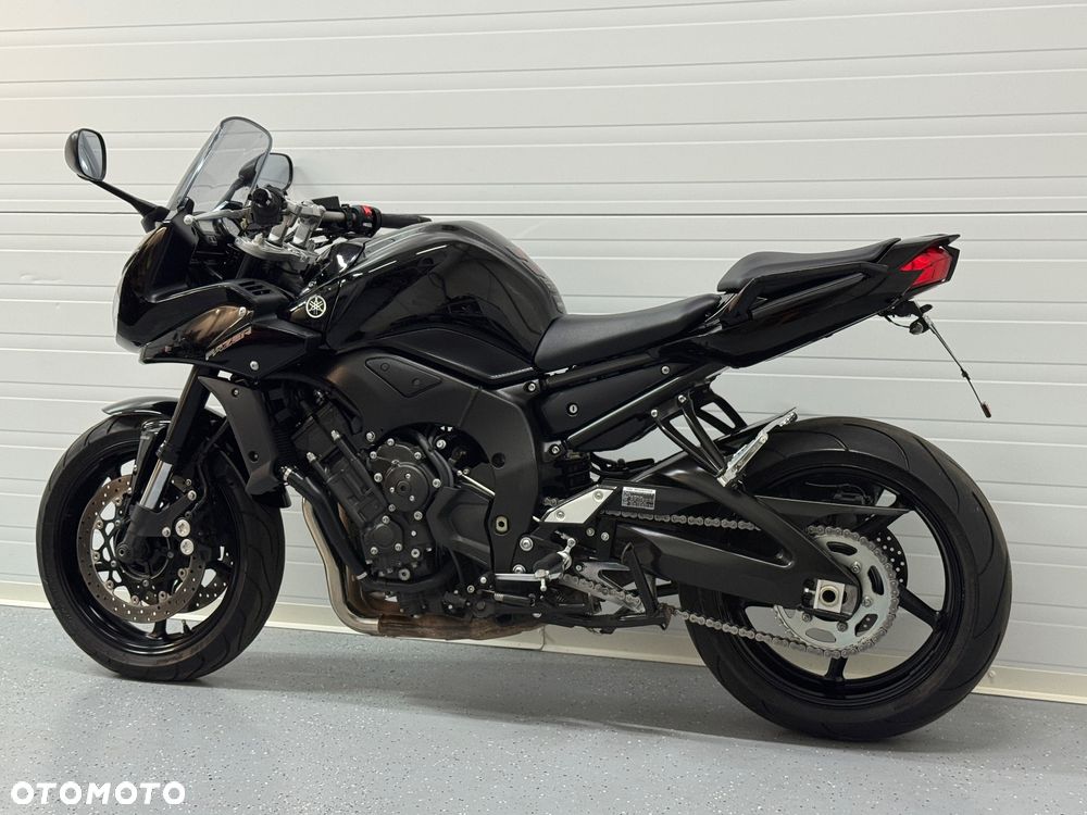 Yamaha FZ - 12