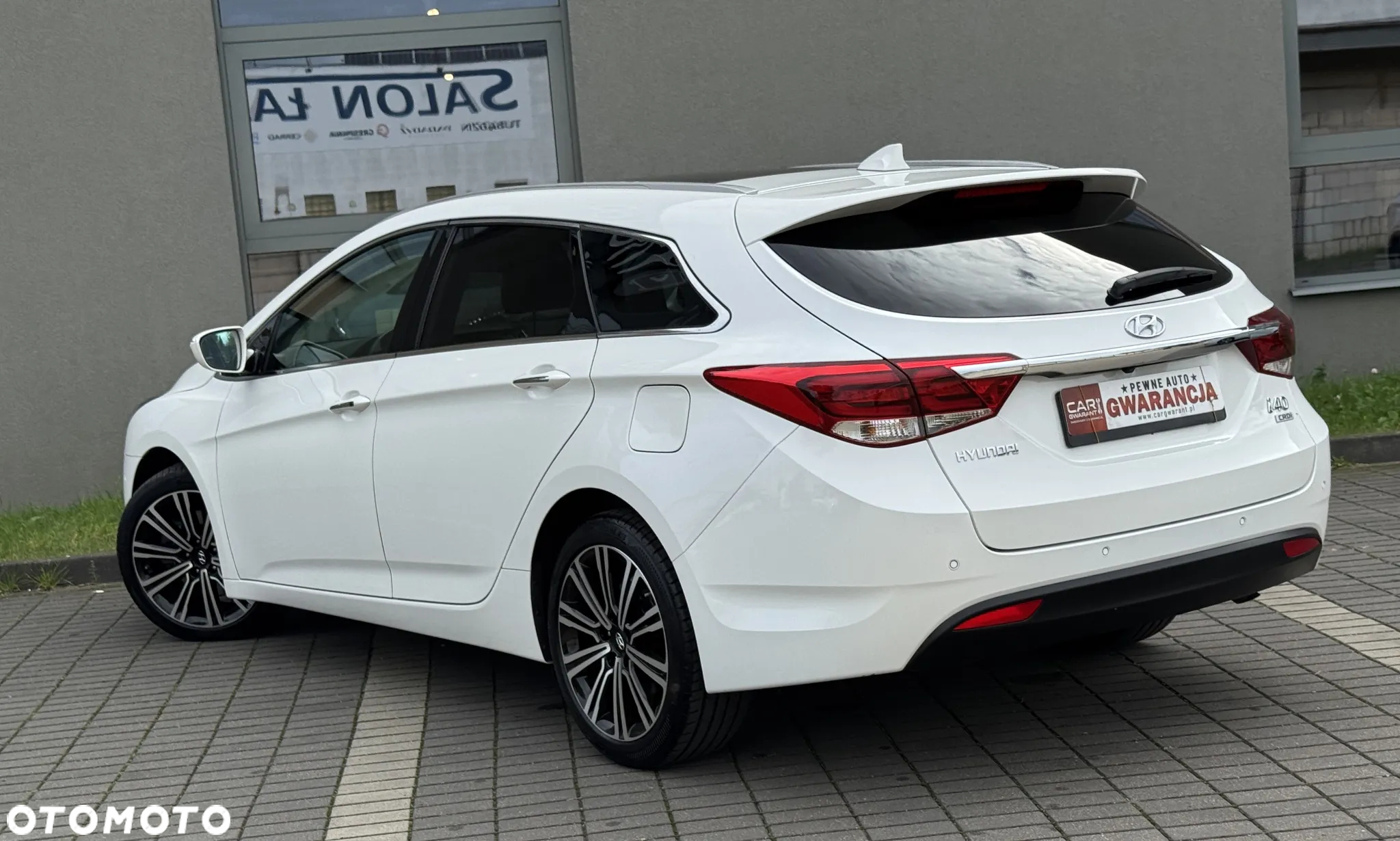Hyundai i40 Kombi 1.7 CRDi DCT Premium - 11