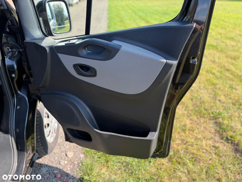 Renault Trafic - 11