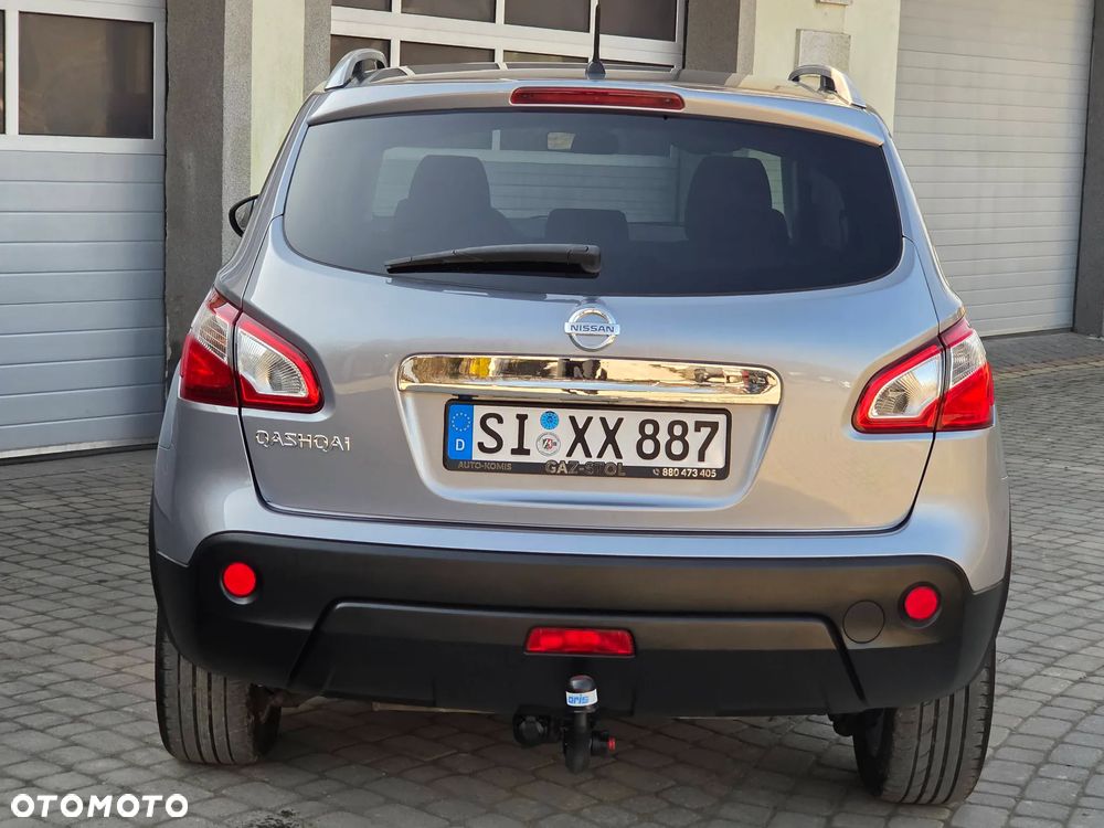 Nissan Qashqai - 14