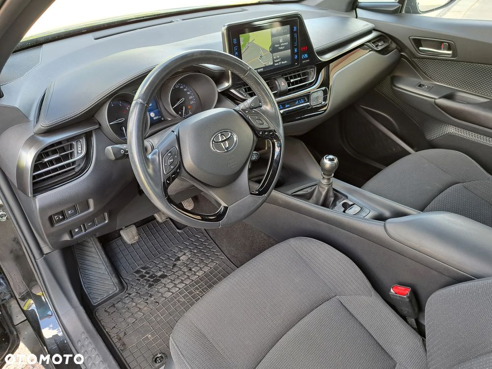 Toyota C-HR - 15