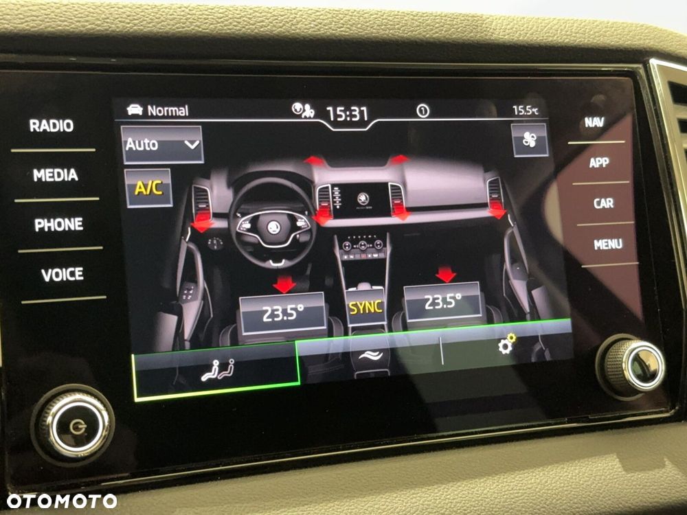 Skoda Karoq 1.5 TSI ACT Style DSG - 37