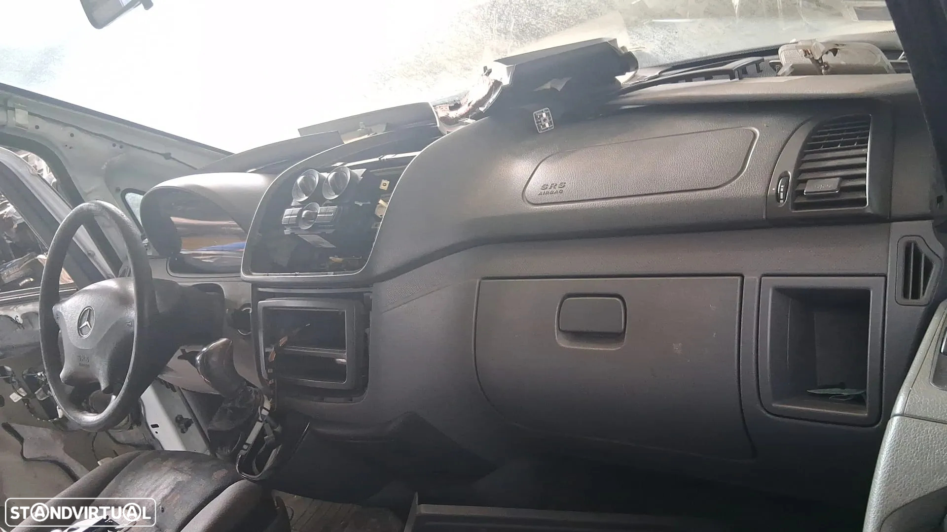 Tablier Mercedes Vito W639 111cdi de 2005 - 3