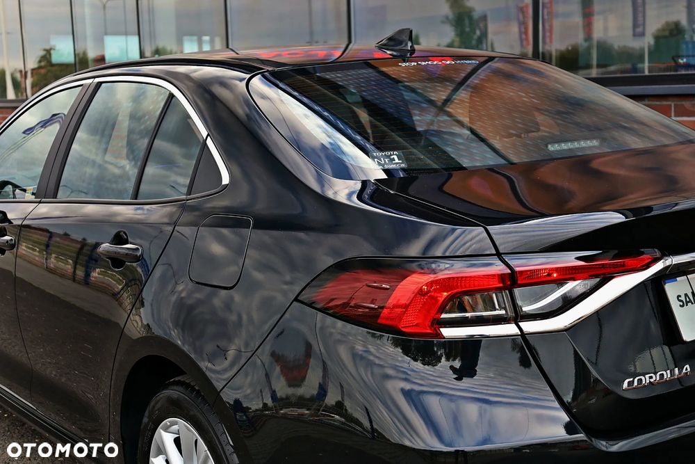 Toyota Corolla 1.8 Hybrid Comfort - 12