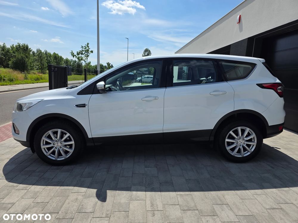 Ford Kuga 1.5 EcoBoost 2x4 Trend - 13