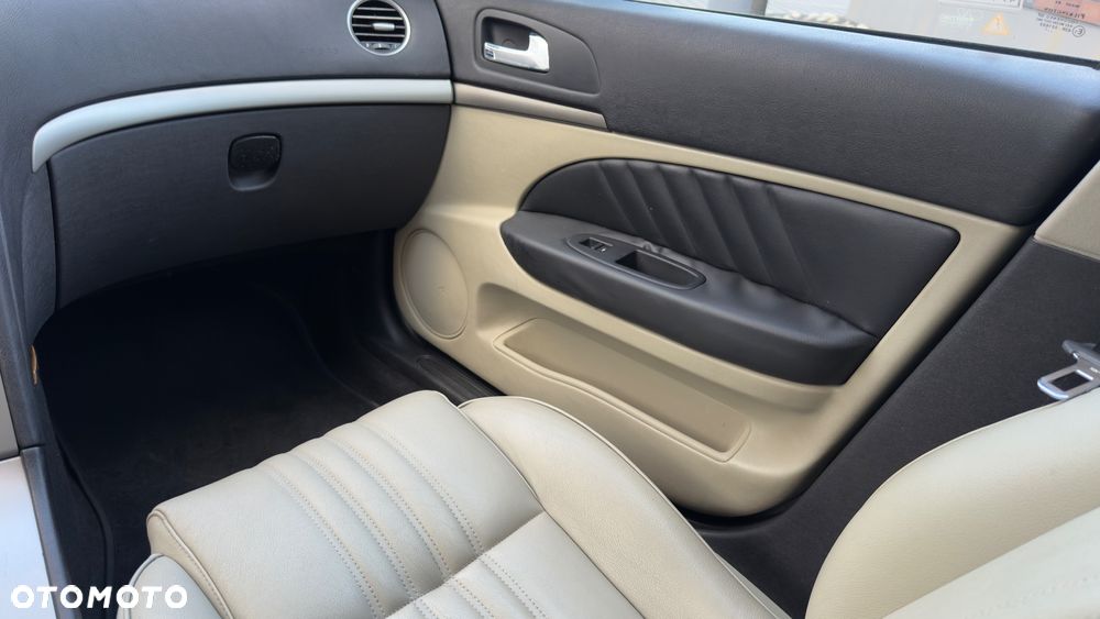 Alfa Romeo 159 1.9 JTDM 16V DPF Distinctive - 6