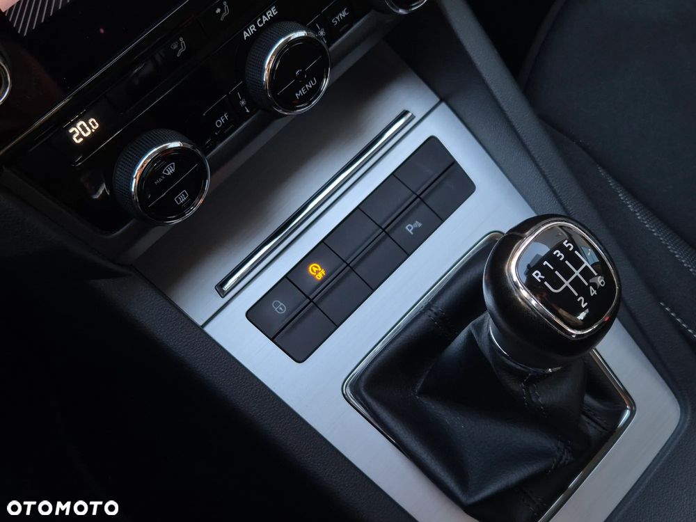 Skoda Octavia 1.4 TSI Ambition - 12