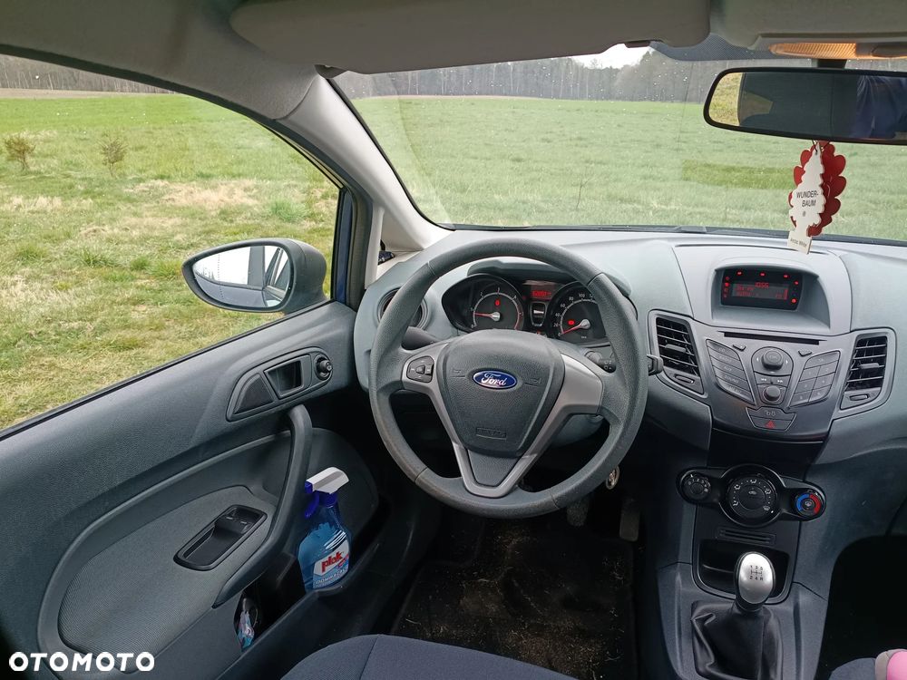 Ford Fiesta - 11