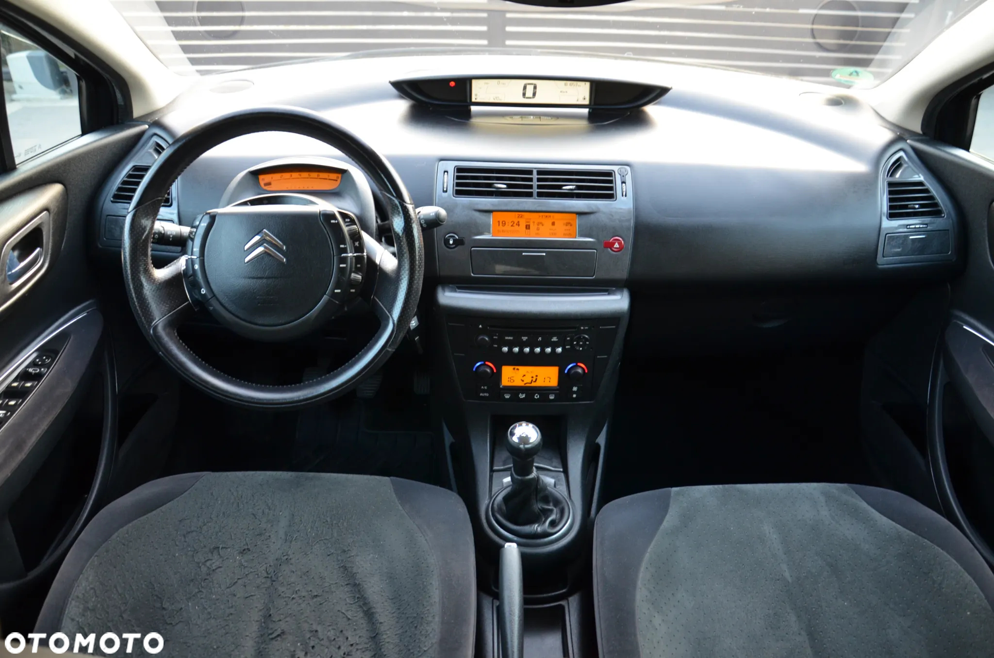 Citroën C4 1.6 16V Exclusive - 19