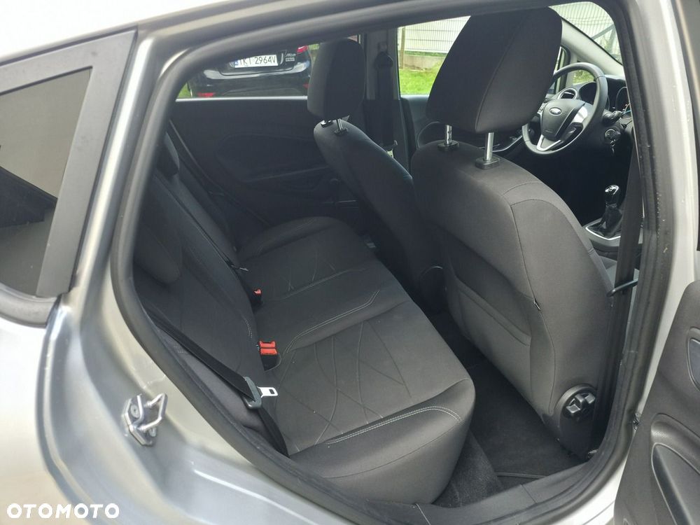 Ford Fiesta - 9