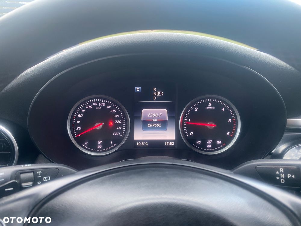 Mercedes-Benz Klasa C 180 BlueTEC 7G-TRONIC Edition 1 - 10