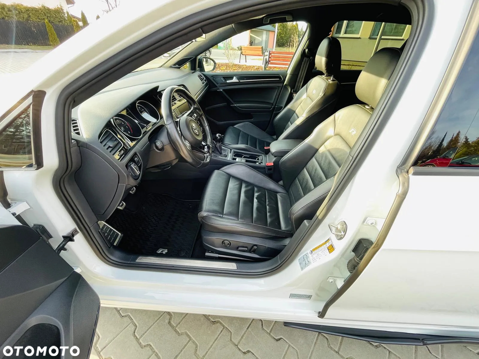 Volkswagen Golf VII 2.0 TSI BMT 4Mot R - 21