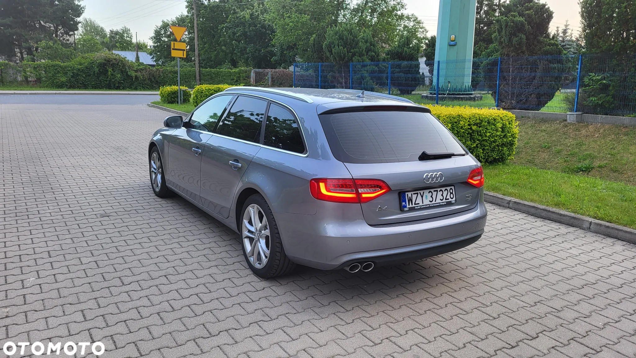 Audi A4 2.0 TDI - 11