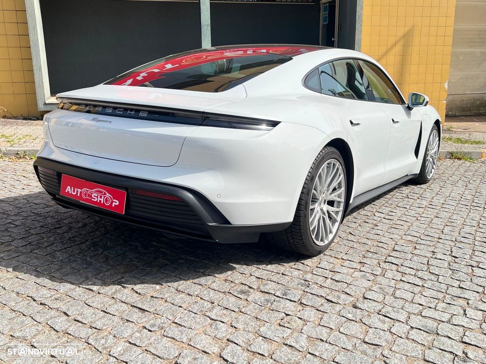 Porsche Taycan Bateria Performance Plus — fotografia 7