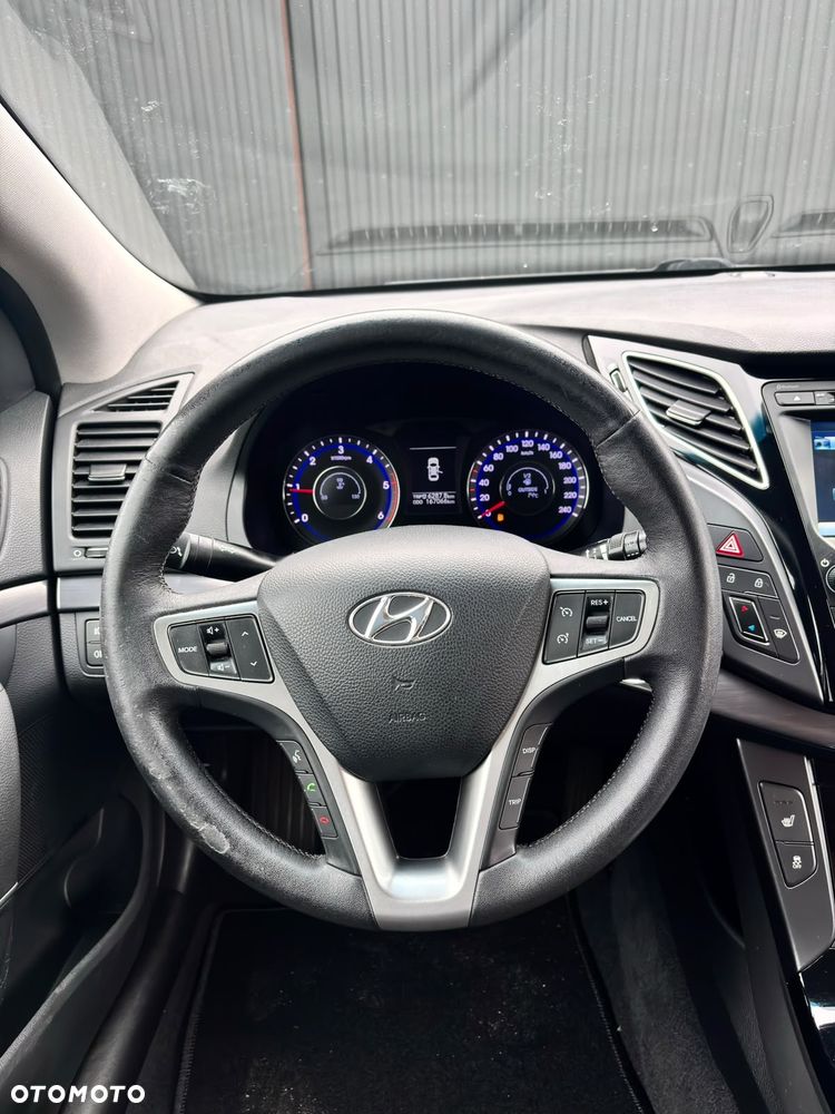 Hyundai i40 i40cw 1.7 CRDi Fifa World Cup Edition - 15