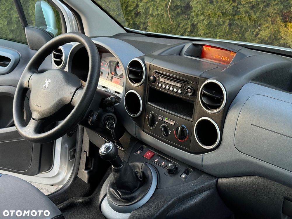 Peugeot Partner 98 VTi Style - 19