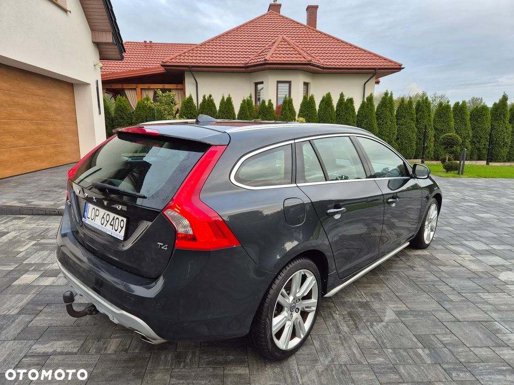 Volvo V60 2011 photo 3