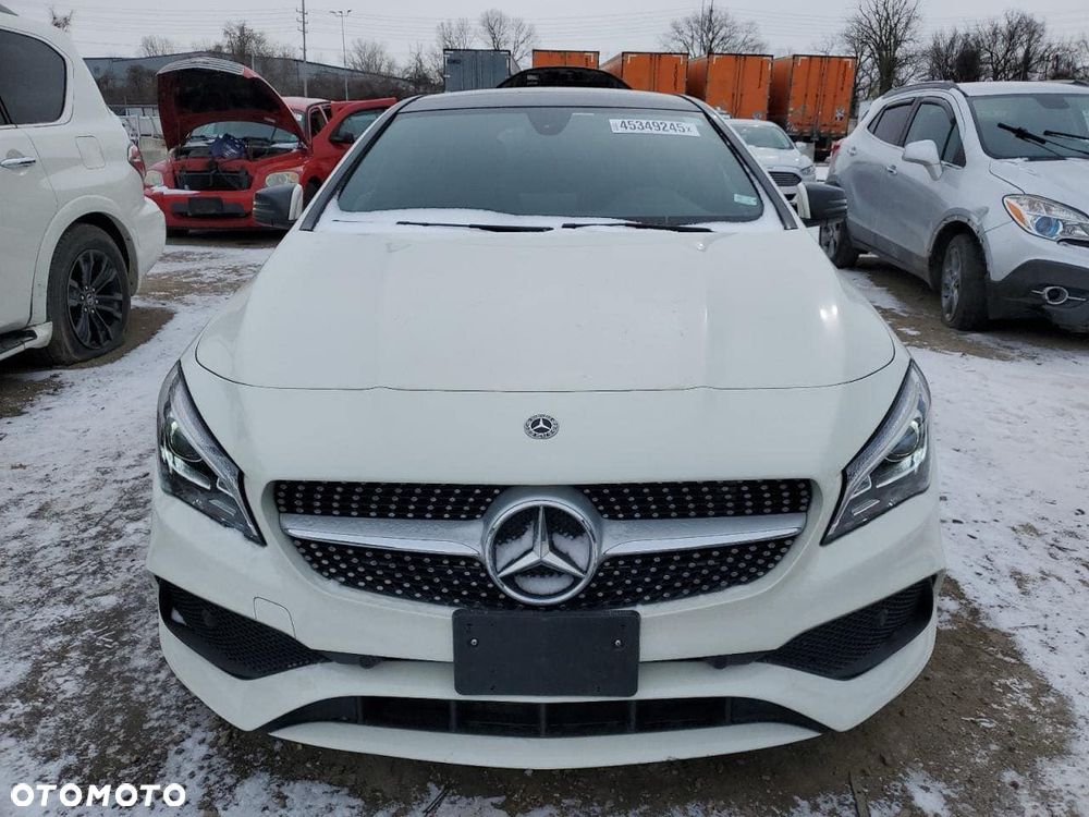 Mercedes-Benz CLA 250 4-Matic AMG Line - 22