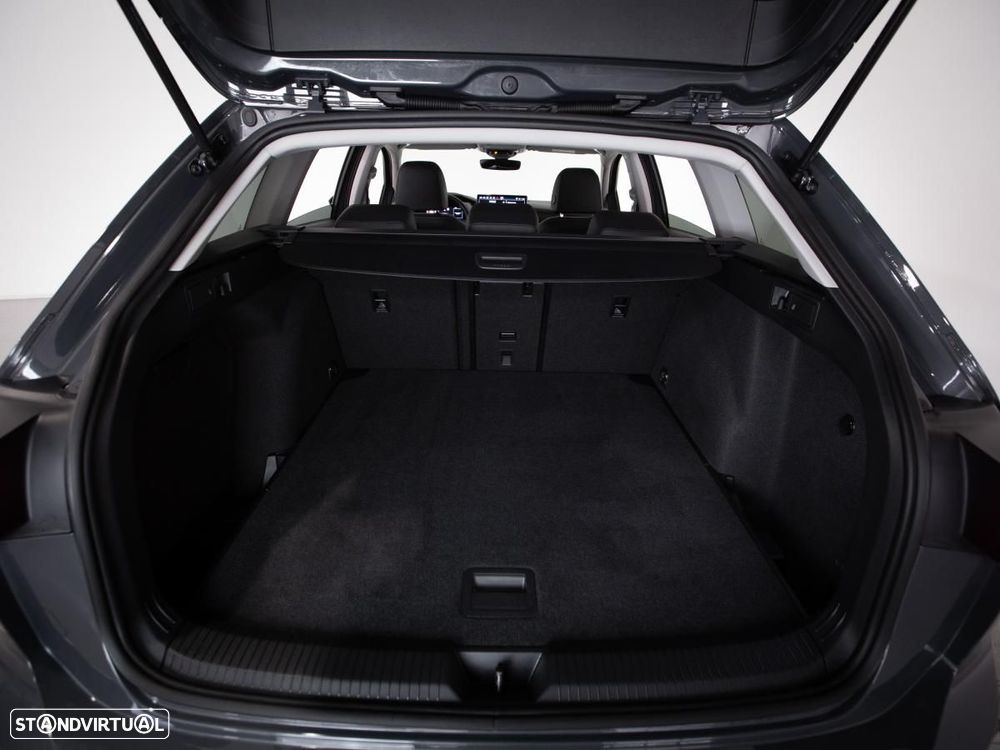 VW Golf Variant 1.5 eTSI Life DSG - 14