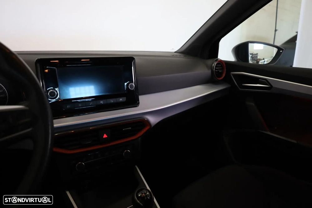 SEAT Arona 1.0 TSI FR - 49