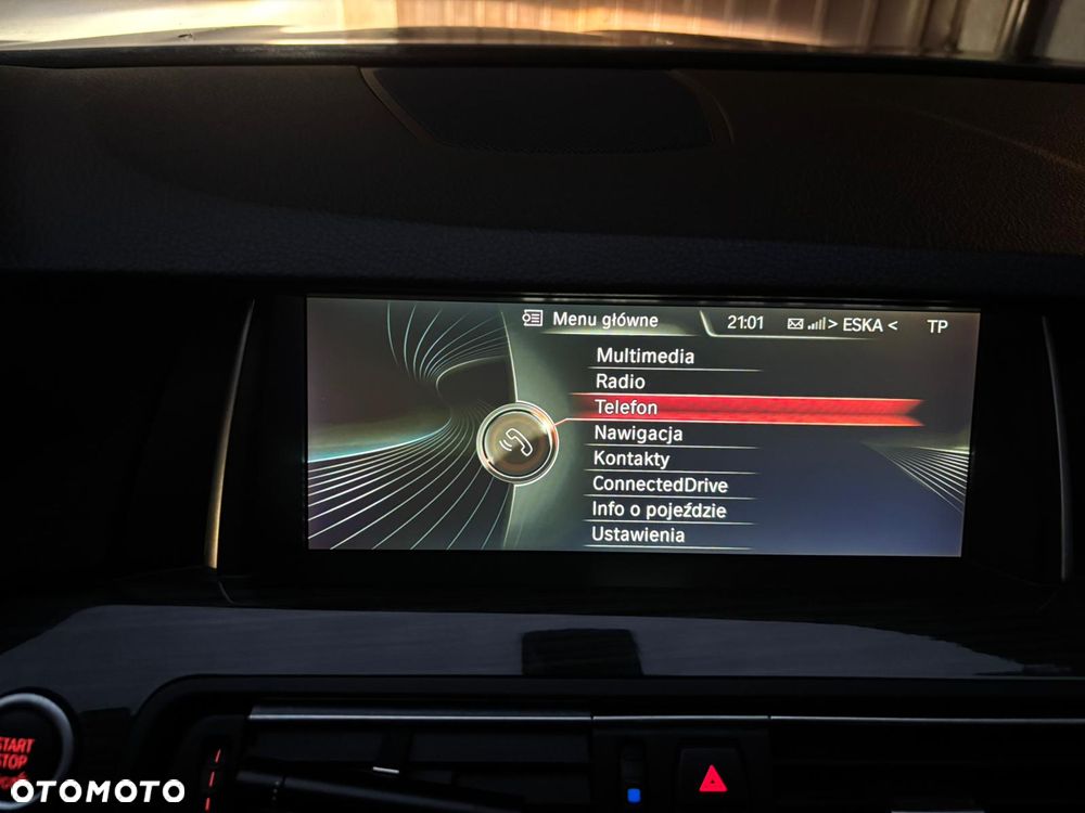 BMW Seria 5 525d - 12