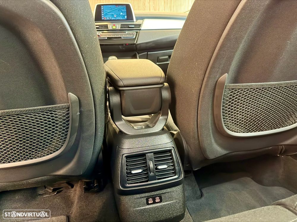 BMW 216 Active Tourer d - 10