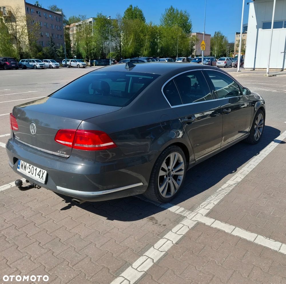 Volkswagen Passat 2.0 TDI 4Mot Highline DSG - 4
