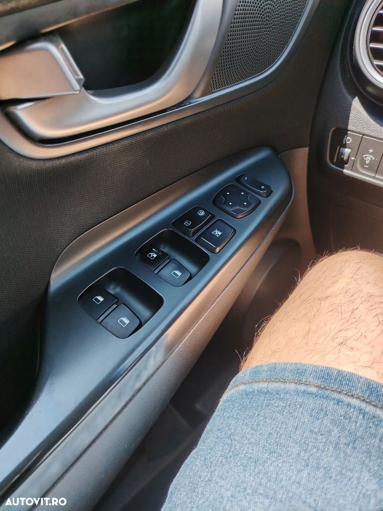 Hyundai KONA 1.0 T-GDI 2WD Highway - 6