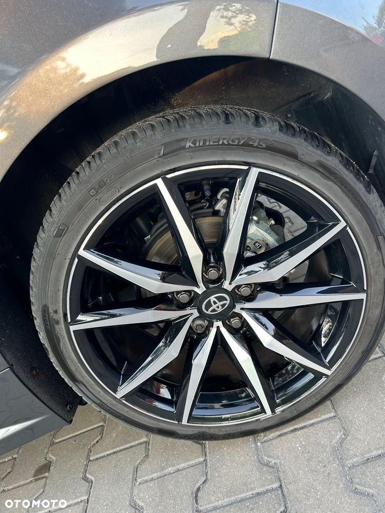 Toyota Corolla 2.0 Hybrid GR Sport Dynamic - 12