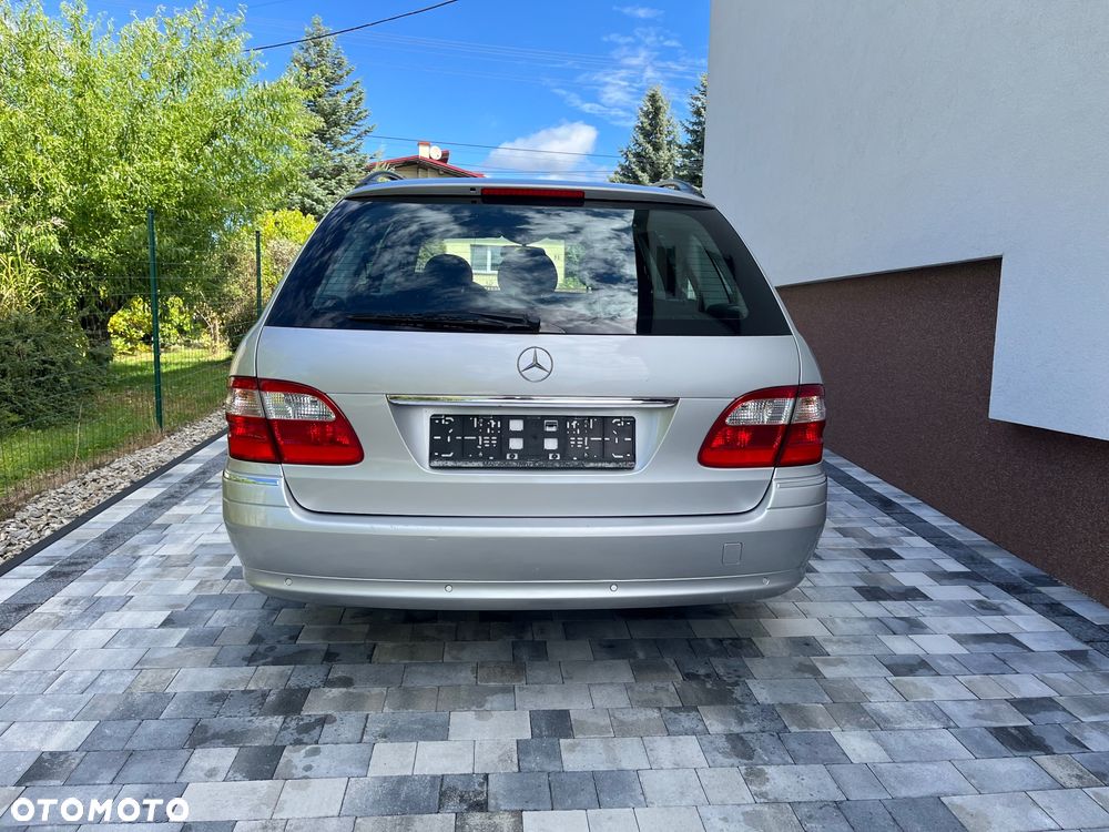 Mercedes-Benz Klasa E 220 CDI Automatik Elegance - 4