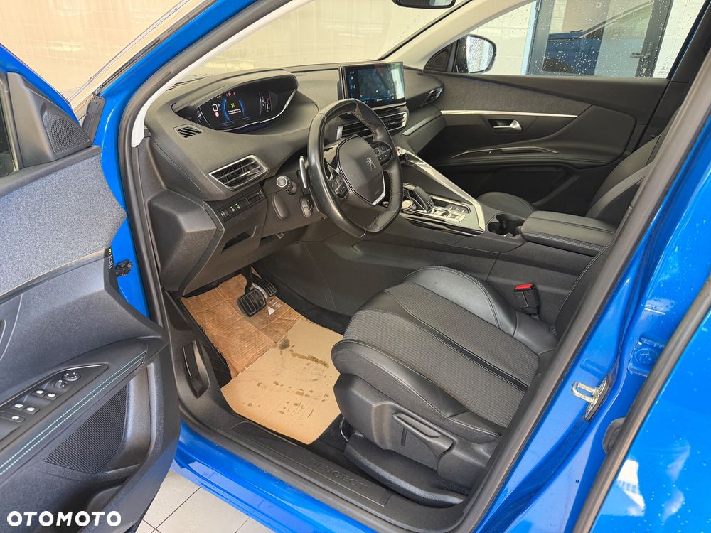 Peugeot 3008 1.2 PureTech Allure Pack S&S EAT8 - 29
