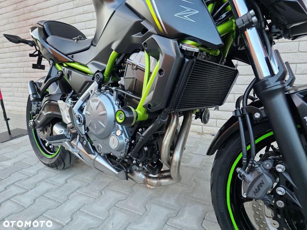 Kawasaki Z 650 - 12