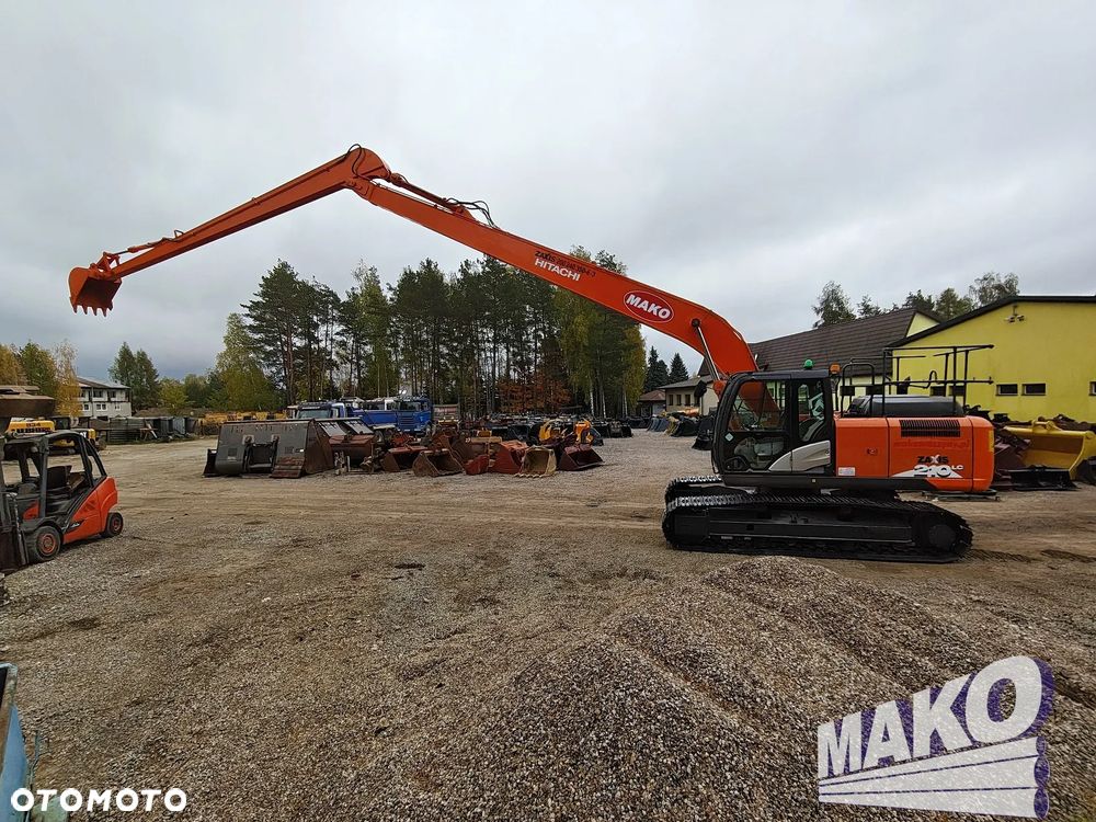 Hitachi ZX210LC-6 Long Reach