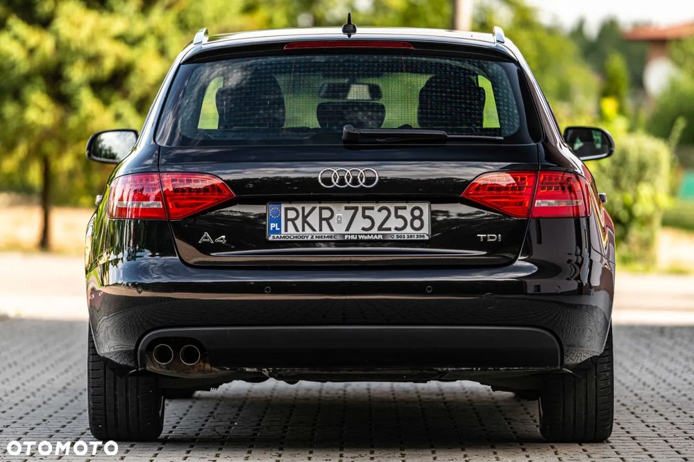 Audi A4 Avant 2.0 TDI S tronic - 16