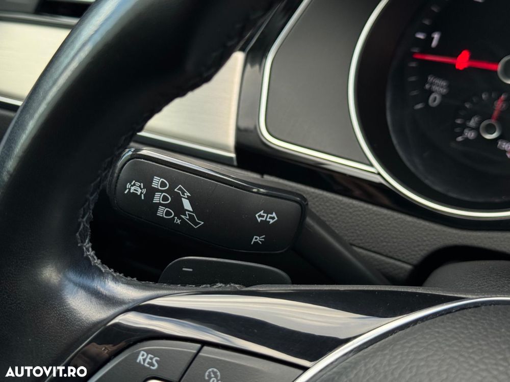 Volkswagen Passat - 26
