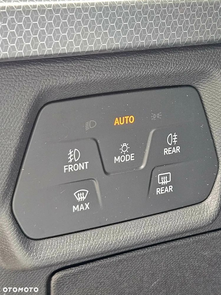 Seat Leon Sportstourer 2.0 TDI Style - 15