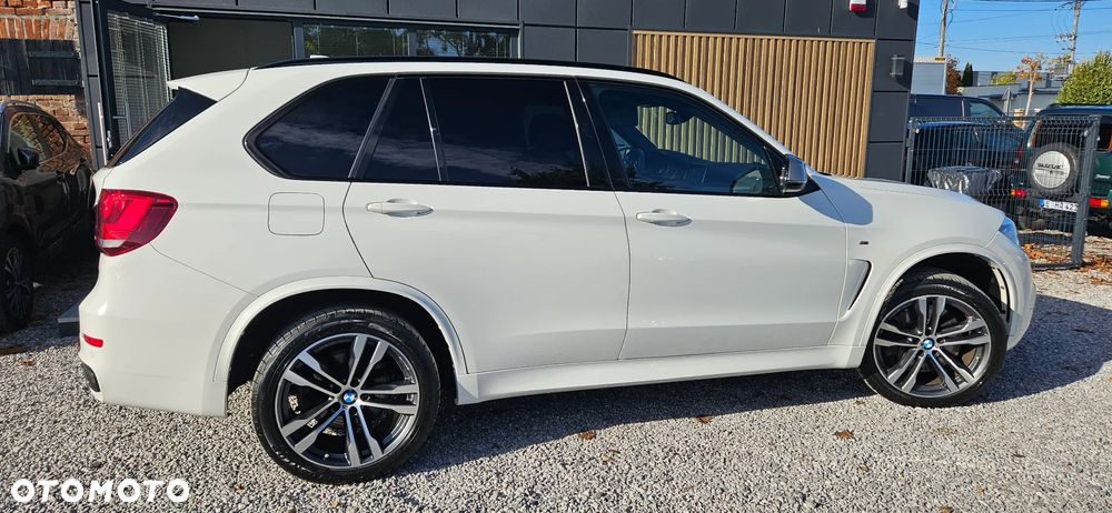 BMW X5 M M50d Sport-Aut - 36