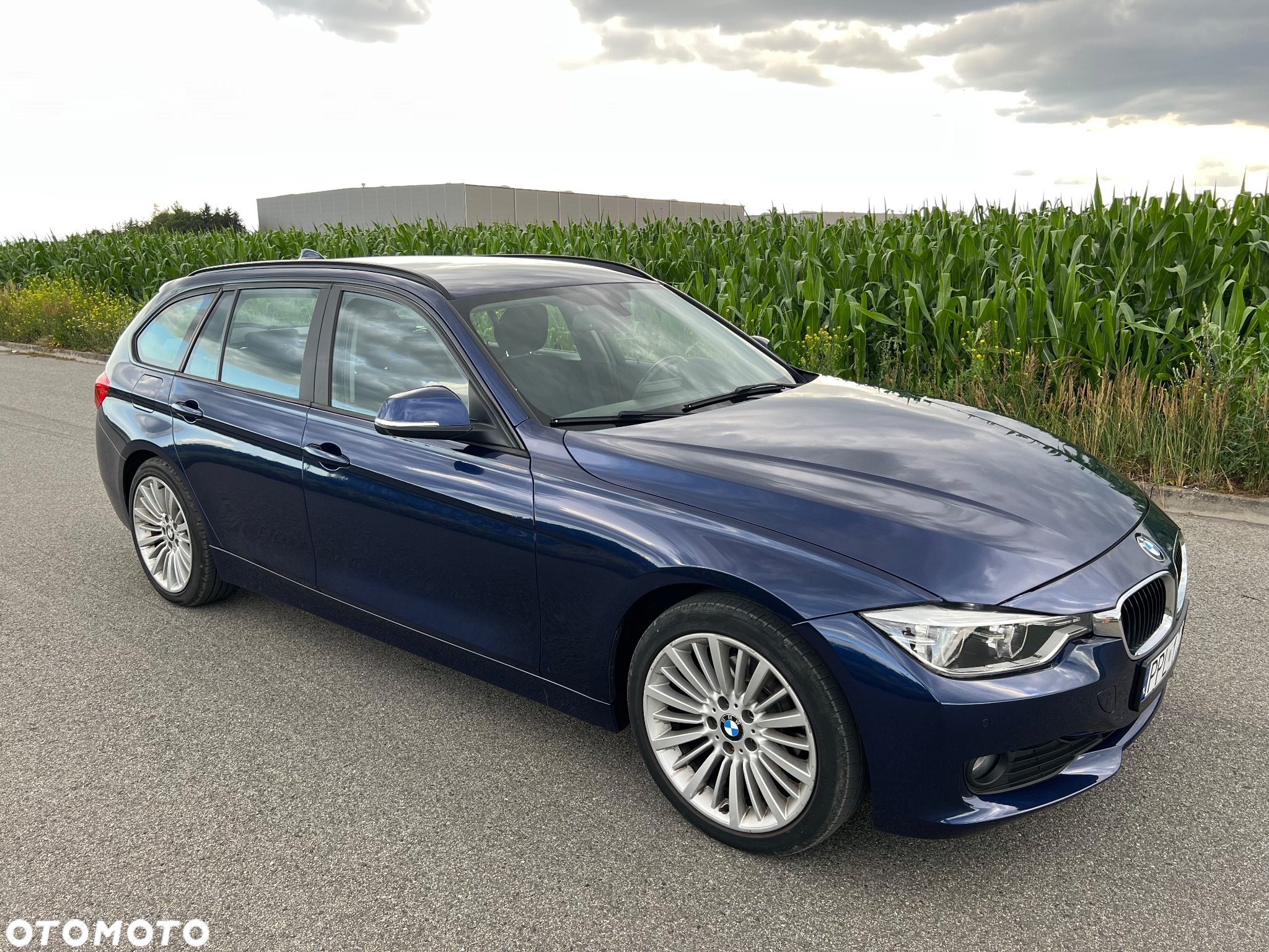 BMW Seria 3 318d Touring - 4