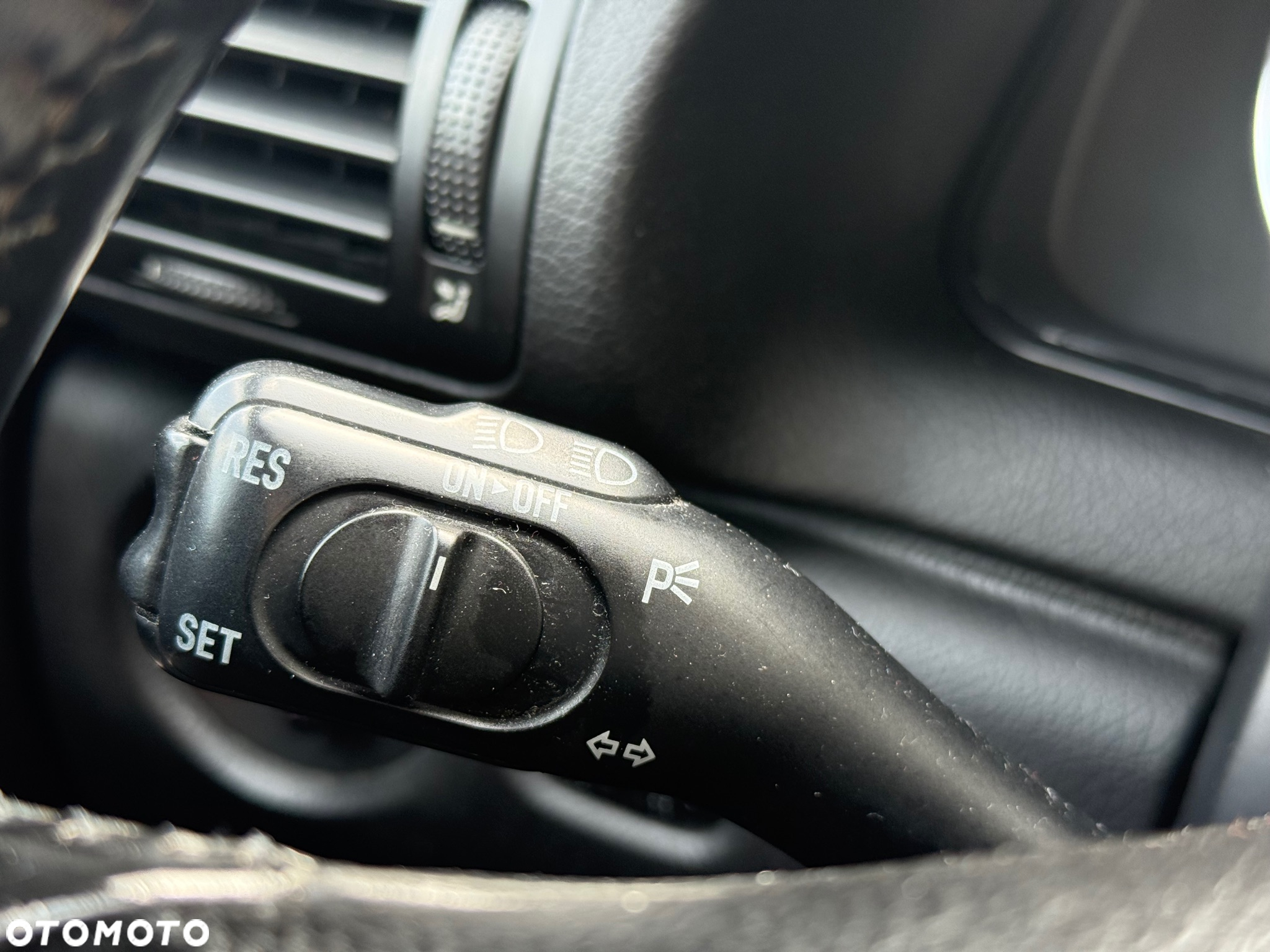 Volkswagen Passat 1.9 TDI Comfortline - 7